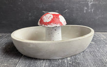 Load image into Gallery viewer, 6.5&quot;L | Cement Bee Watering Station | Butterfly Concrete Puddler Oval Dish w/MUSHROOM Station | Pollinator Garden | JLK