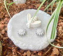 Load image into Gallery viewer, 8&quot; Cement Bee Watering Station | Butterfly Concrete Puddler Dish | Pollinator Garden | Sealed | Handmade |  Base w/ 3 Stations | JLK