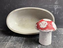 Load image into Gallery viewer, 6.5&quot;L | Cement Bee Watering Station | Butterfly Concrete Puddler Oval Dish w/MUSHROOM Station | Pollinator Garden | JLK