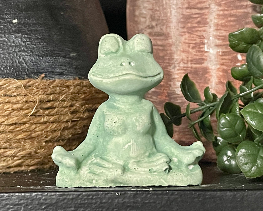 Cement FROG YOGI  | Green | Meditation | Zen | Yoga | Namaste | HandMade | JLK